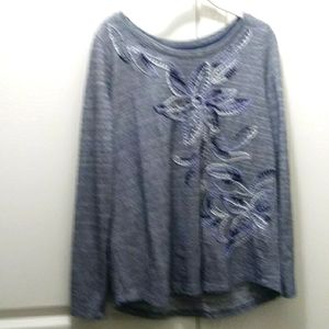 100% Cotton shirt with embroidery flower